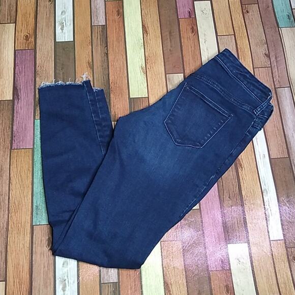 Universal Thread Mid Rise Skinny Ripped Jeans - Picture 2 of 9